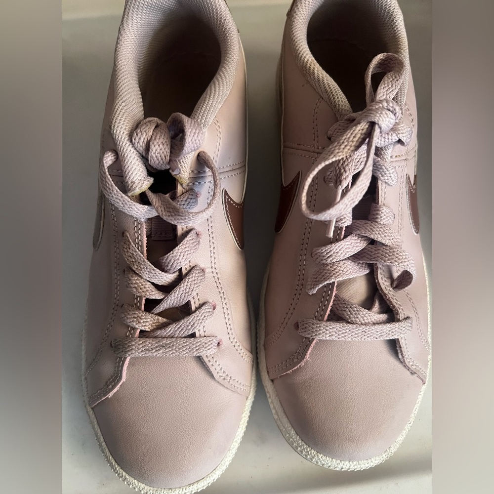 Used Women's Nike Court Royale sneakers-6.5